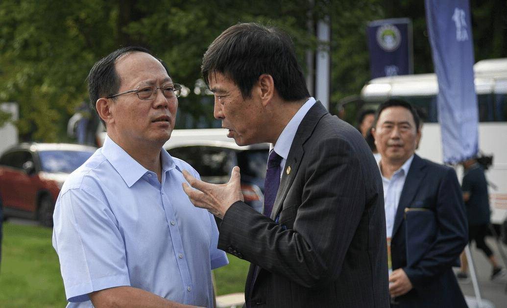 推进足坛北体大系,曹卫东落马牵扯到多少事?