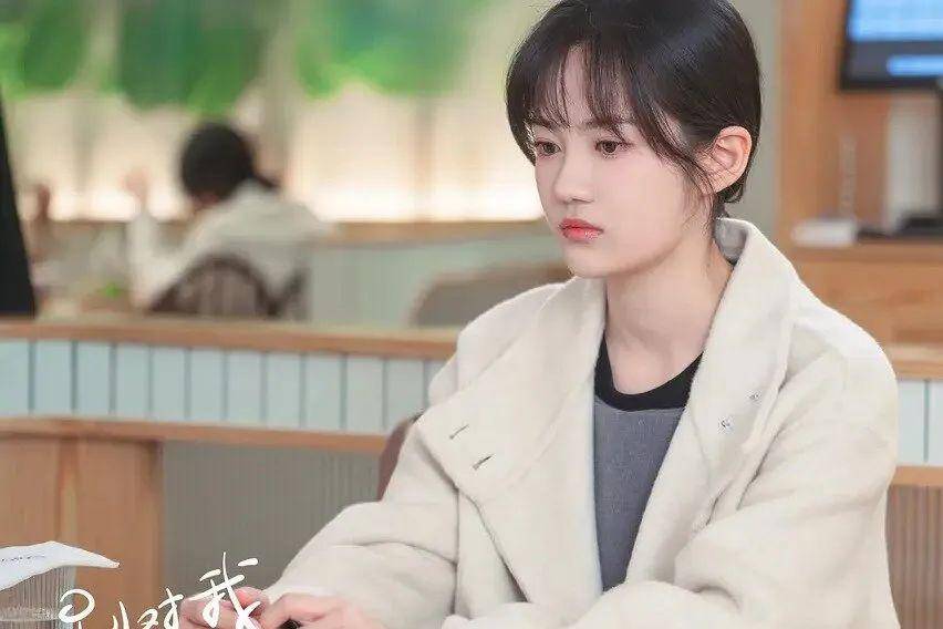 饰演陈欣怡的汤梦佳,毕业于上海戏剧学院.