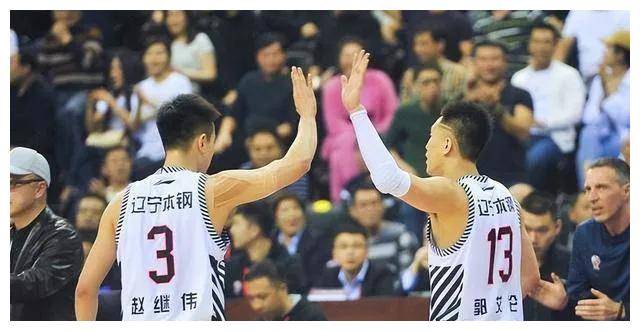 原创辽宁队签下外援杰伦亚当斯如何评价这一签约明智之举吗