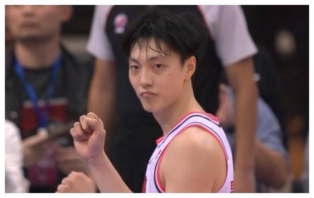 原创福建男篮将挑战广东队福建官方发布海报挑战心态积极