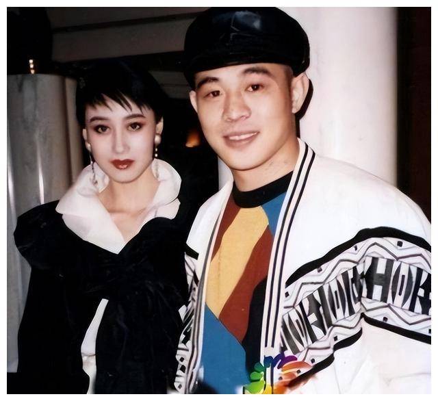 李连杰利智玩笑话引爆网络女儿生父成焦点网友热议不断