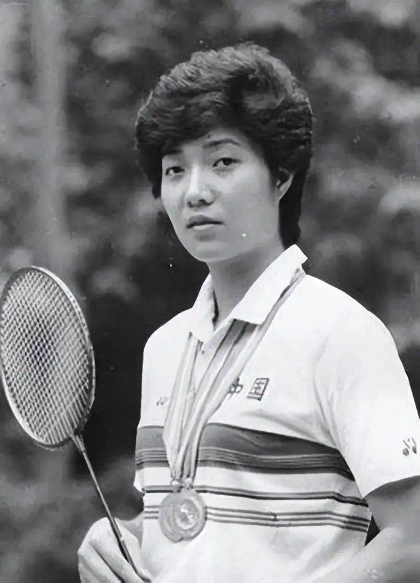 12次夺世界冠军,退役后嫁富商,现状如何_吴迪西_羽毛球_陈婵娘