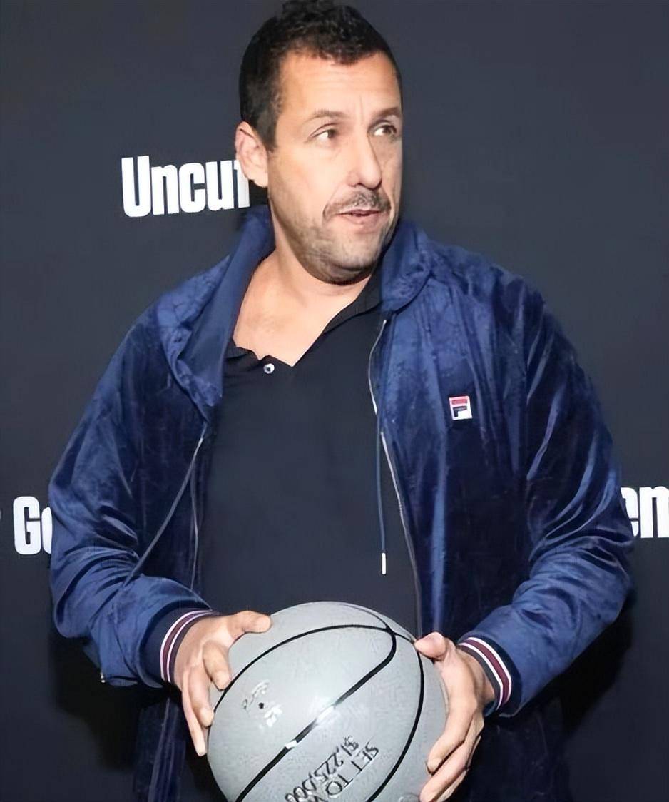 亚当桑德勒从幽默到深情一场演技的风暴即将来袭