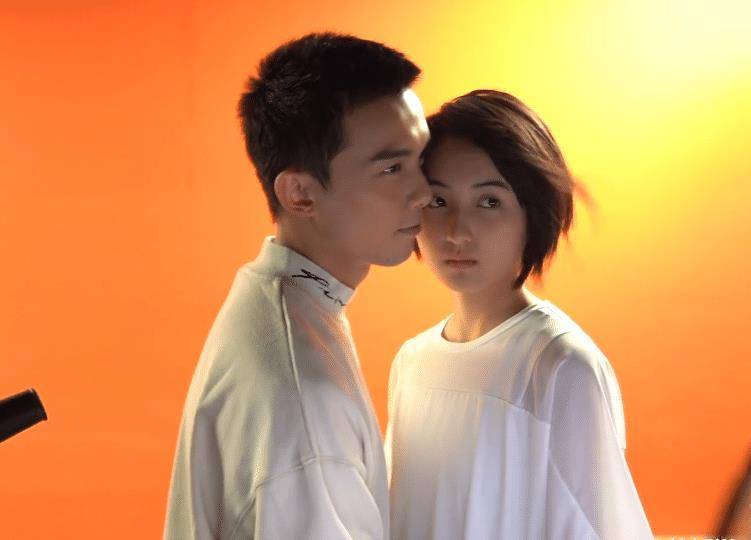 原创张子枫吴磊合作新电影拍摄海报花絮被传出这对cp有点甜