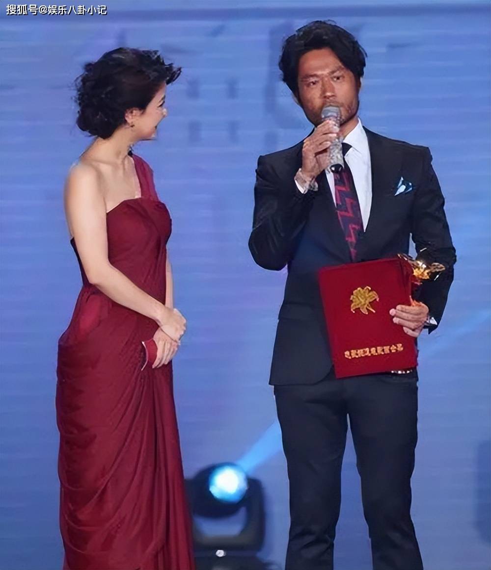 他凭《神话》火出圈,52岁未婚未育,母亲是他最重要的人_谭凯_因为_剧