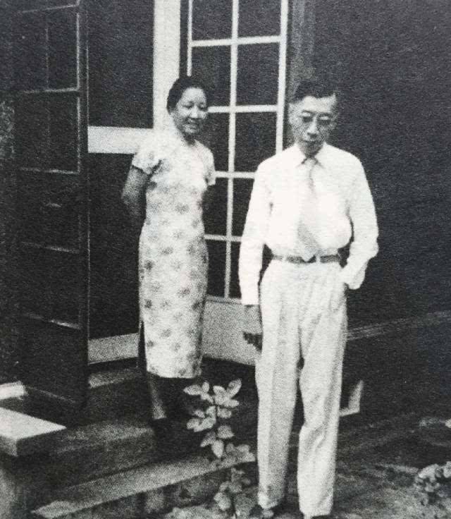 傅雷夫妇去世后无人敢领骨灰江小燕曾冒险领取后来如何