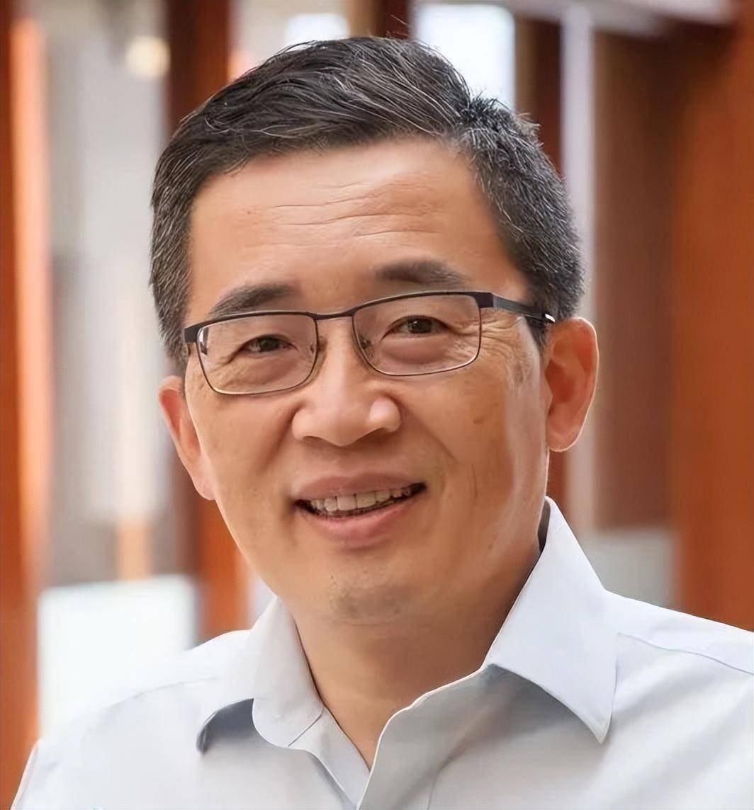 1982年毕业于哈尔滨工业大学,1987年获中国科学院化工冶金研究所博士