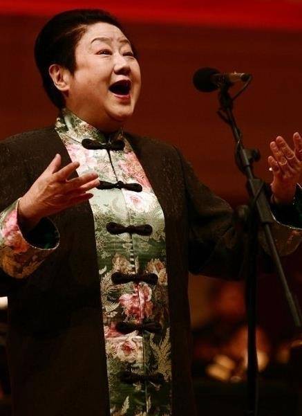 原创京剧大师程砚秋和二代李世济都改革过一个失败一个几乎毁了程派