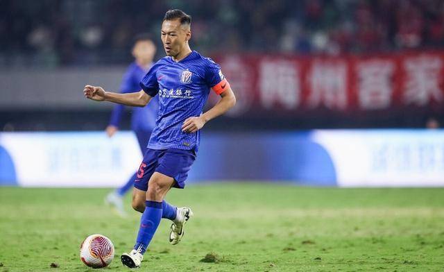 上海申花轻取梅州客家评分两名新外援满分申花初显冠军相