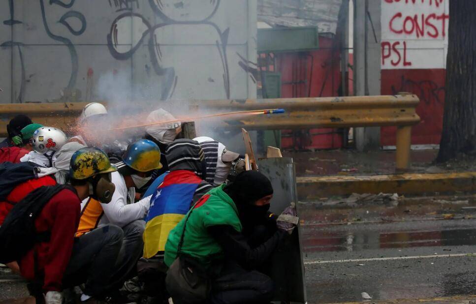 西方为何"唯恐天下不乱"呢?_发展_世界_国家