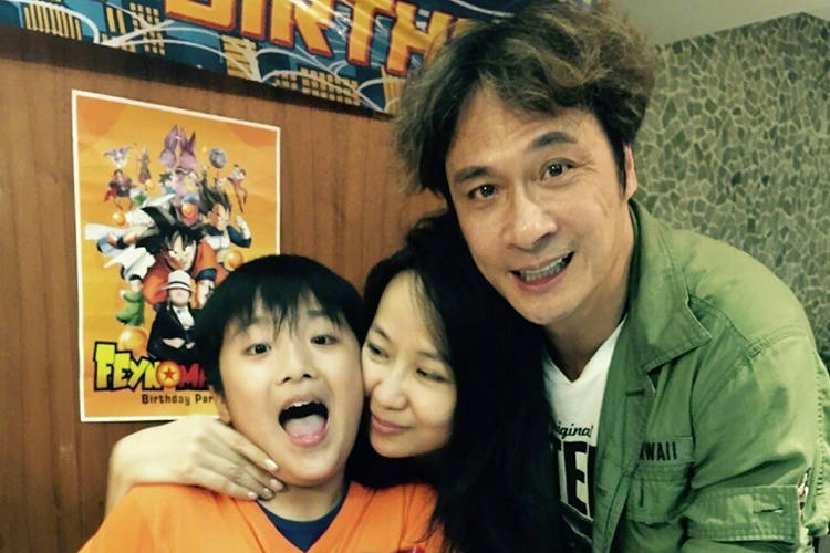 原创费曼实力坑爹惊艳热搜榜犀利吐槽吴镇宇钱难挣屎难吃