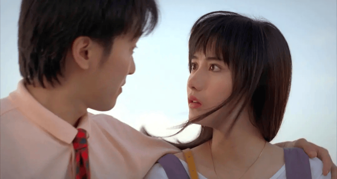 1990年周星驰与陈德蓉合作拍戏每天接送陈德蓉陈德蓉以为周星弛喜欢