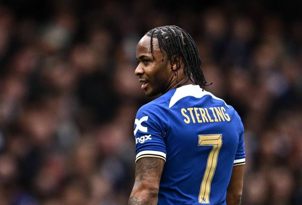 英格兰昔日明星才29岁就已被人遗忘,水准断崖式下降令人疑惑_斯特林