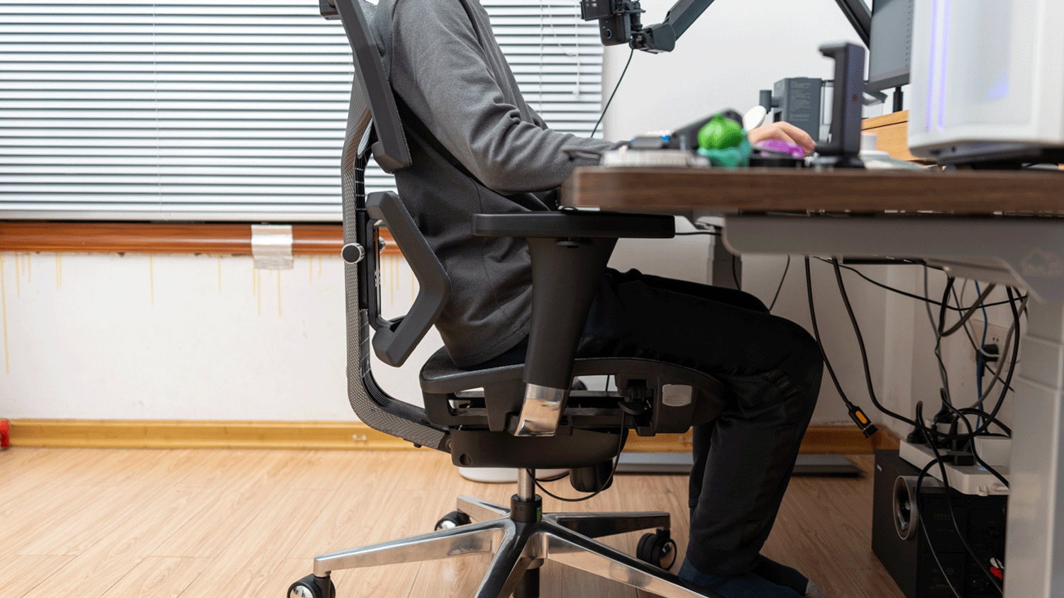 龙年用"龙"椅?我的工作人体工学环境搭建 step by step