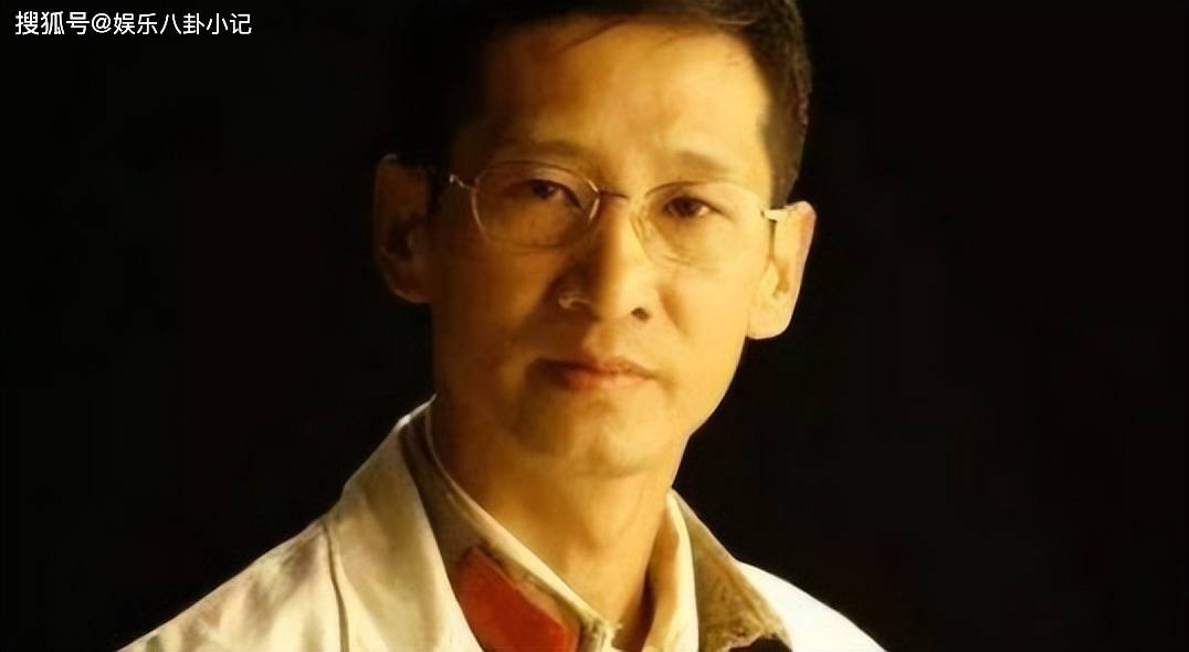 国家一级演员,演了31年配角,后凭《破冰行动》"大毒枭"火出圈_王劲松