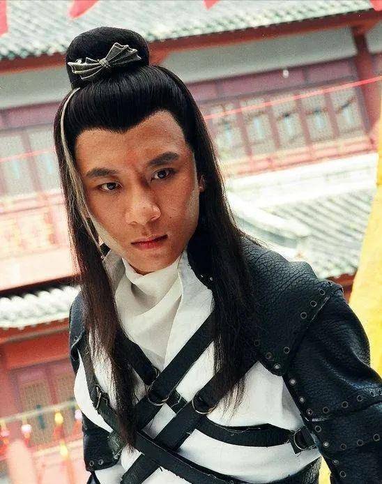 上排名第四的高手,生平出手五次,死后成为神话_郭嵩阳_上官飞_诸葛刚