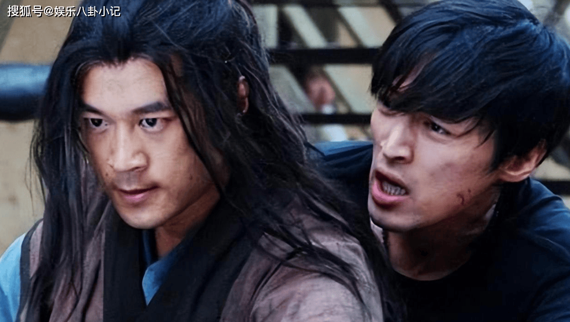 直到,2010年搭档胡歌,白冰主演电视剧《神话》,才让他火出了圈,让此前