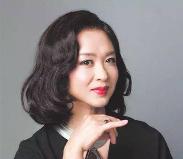 原创有种分界线叫金星戏水上身气质十足当看到下身网友有点差距