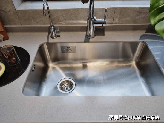 质造高端三大件精装——装修品牌皆选用一线大牌配置,户内搭配中央