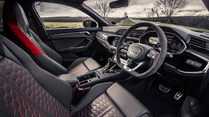 5t五缸发动机,全新奥迪rsq3 sportback的动力达到最大功率294 kw(400