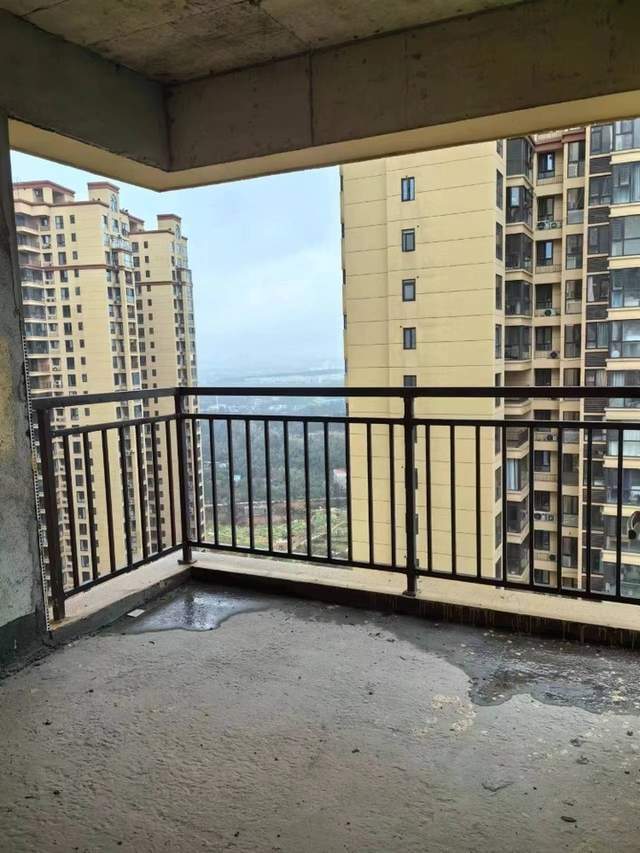 长沙优质法拍房推荐望城区富兴悦府3栋2404室