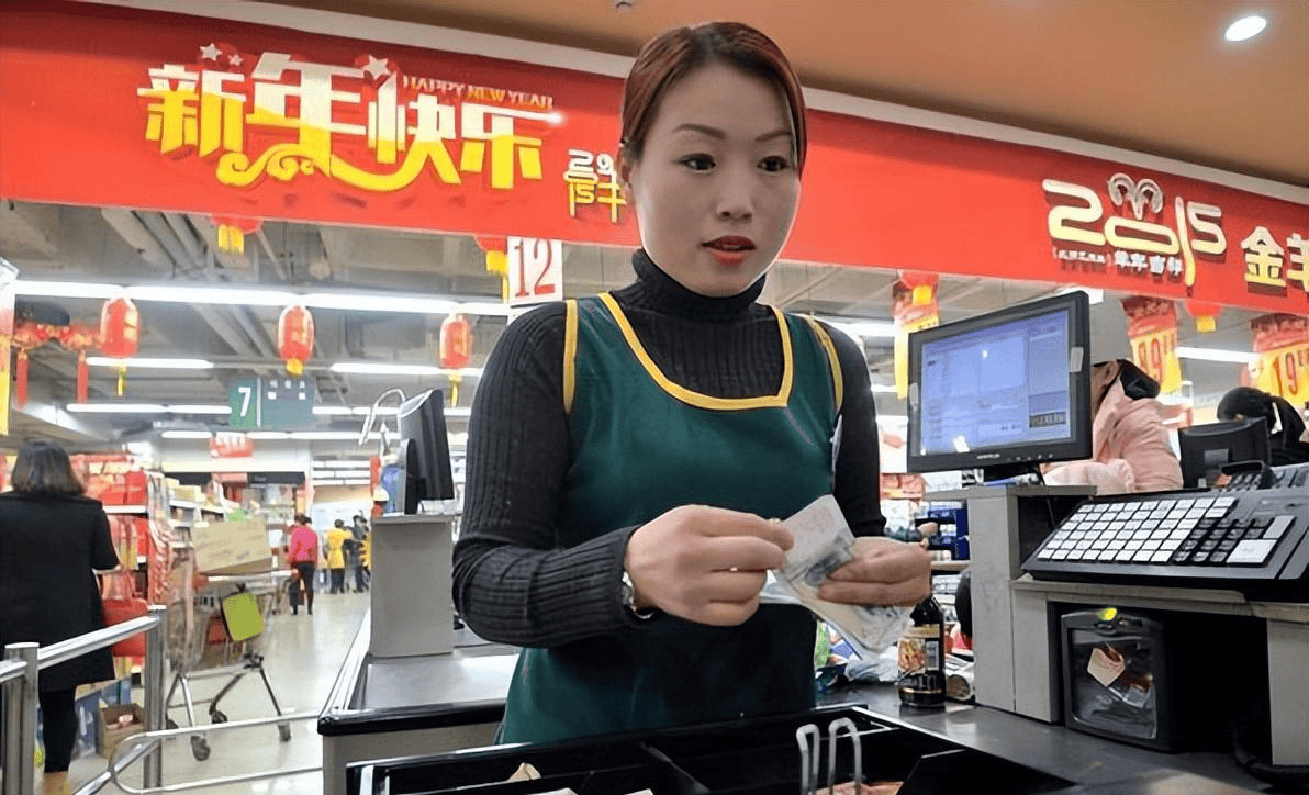 超市上班工资才2000多,却很少人会辞职,背后究竟有什么"门道"_工作