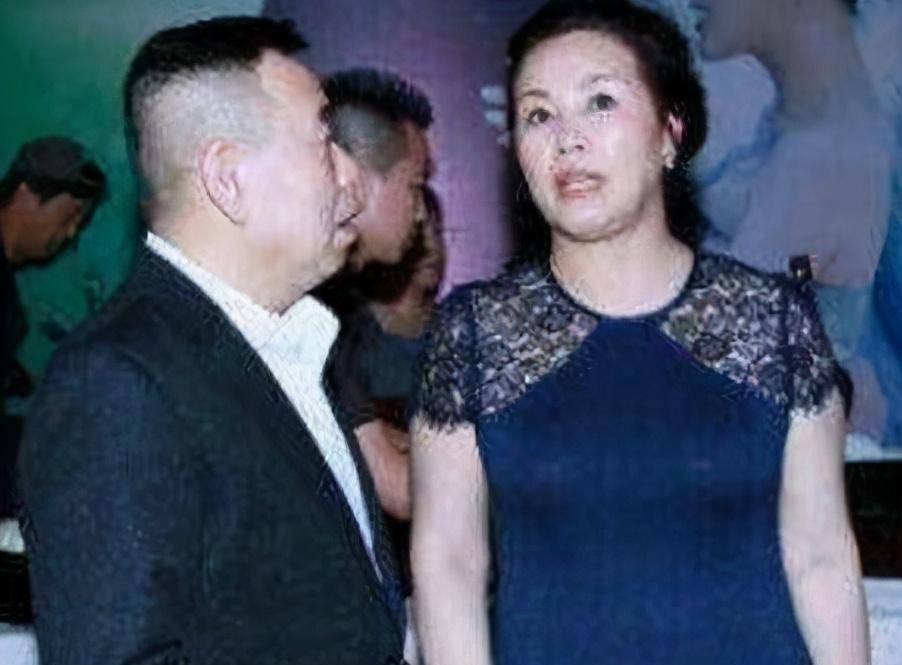 原创出道被嘲又矮又丑成名后想分手妻子潘长江不为人知的一面
