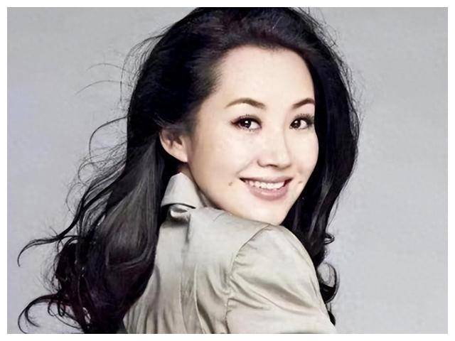 许晴不婚不育54岁心声揭秘震撼坦白他若无死早成孩妈