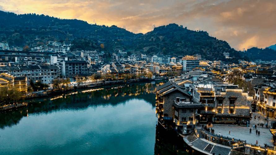 广西贵州交界旅游景点都给我去绝美古寨根本拍不够