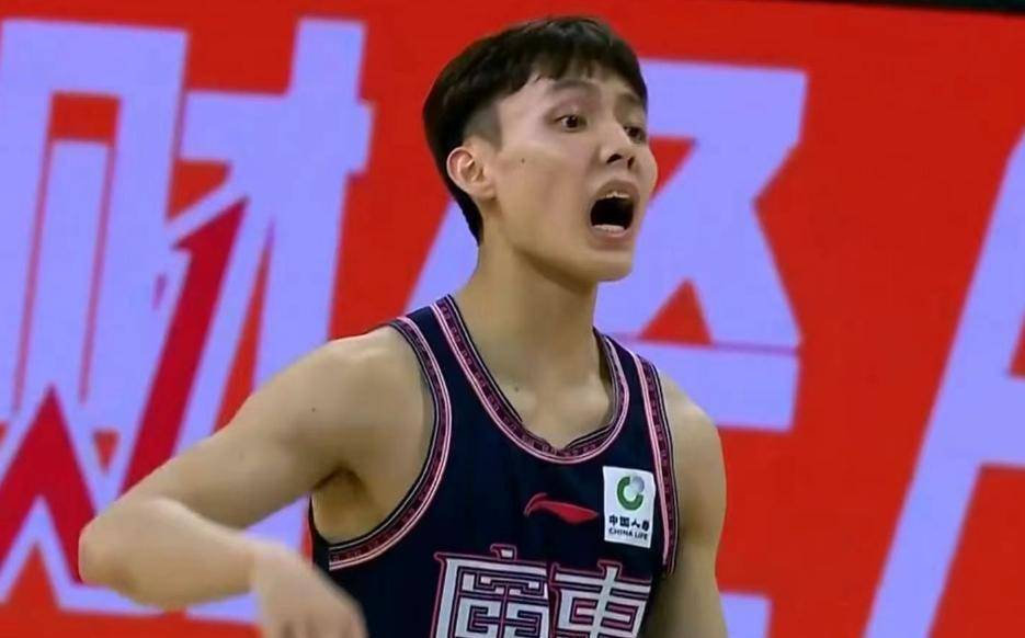 广东男篮21分大胜山东周琦218打爆陶汉林徐杰119胡明轩20分