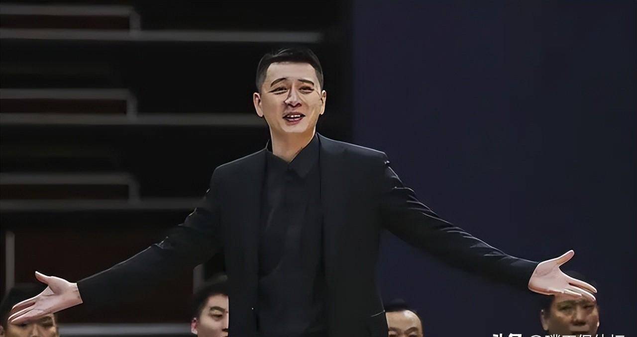 cba最新消息!弗格佩戴面具,杨鸣正式表态,张镇麟力挺莫兰德