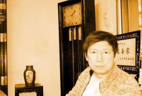 也就是说两人是合法的夫妻关系,所以美国富婆的遗产是由李春平继