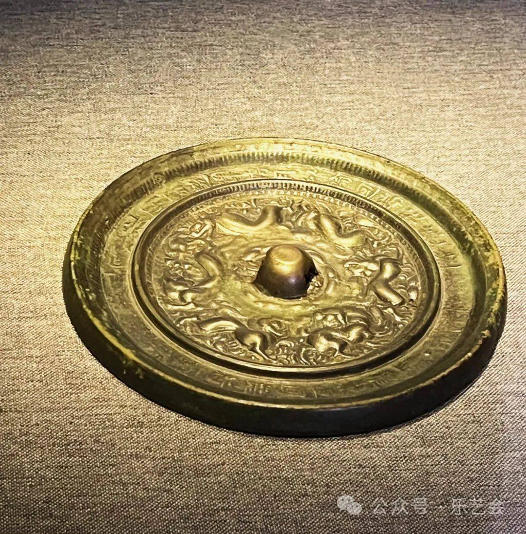 宋风辽韵和气致祥分享赤峰博物馆南馆巡礼10铜镜印章篇