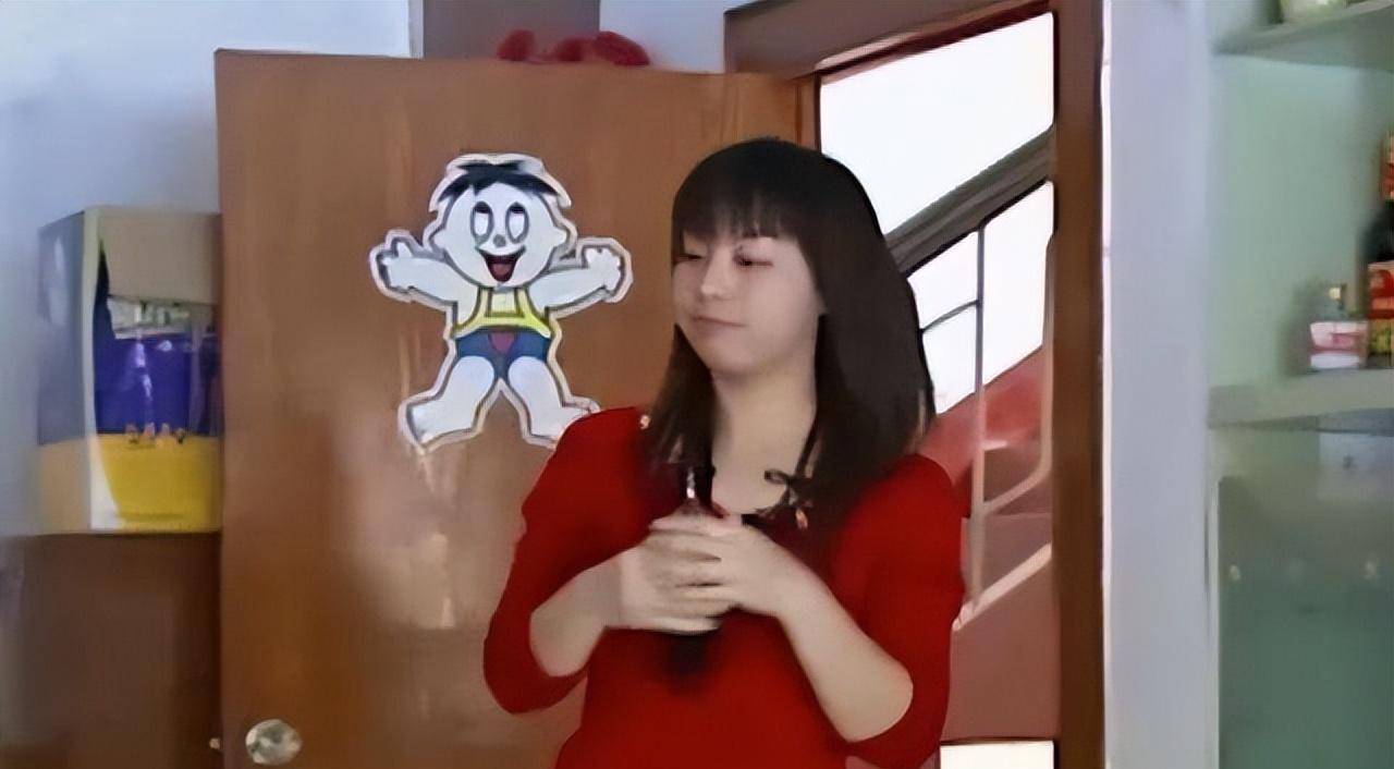 25岁女孩号称"千杯不醉",喝酒跟喝水一样,医生检查后说出原因_刘静