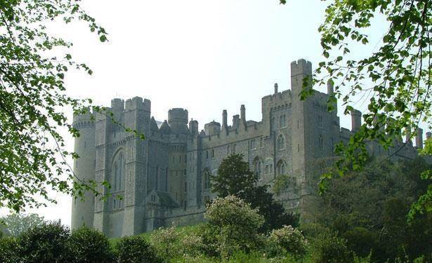 原创中世纪城堡消亡的真实原因不是火药金钱才是最好的炮弹