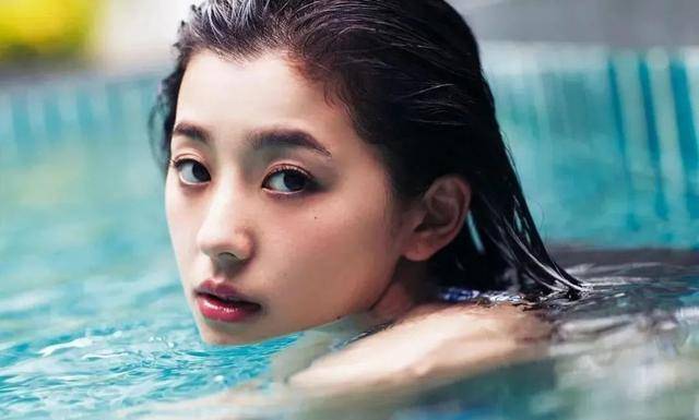 原创原创水鸡光的比基尼脏辫儿还好wink直接沦陷