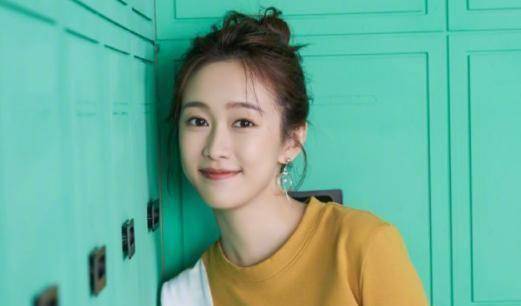 原创原创严莉莉刘美含新剧搭档亲爱的热爱的的他剧照清纯甜美