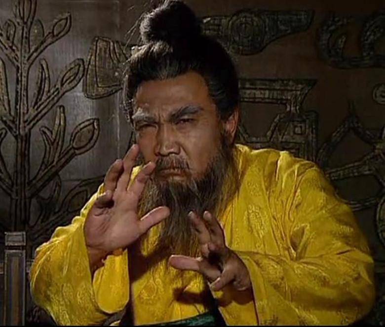 难怪曹操坚持要杀华佗看到曹丕称帝后才明白他的决定是正确的