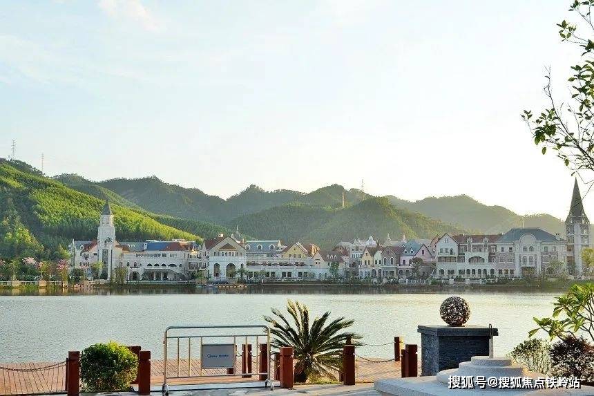 佛山美的鹭湖森林度假区开发商售楼处24小时电话4006398010售楼处电话