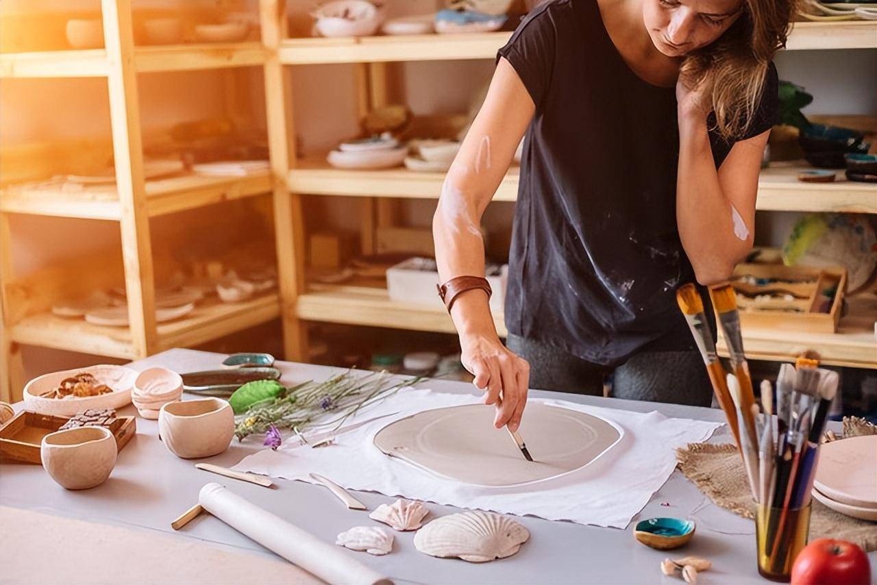 陶瓷装饰指导师怎么考证书?岗位需求情况如何