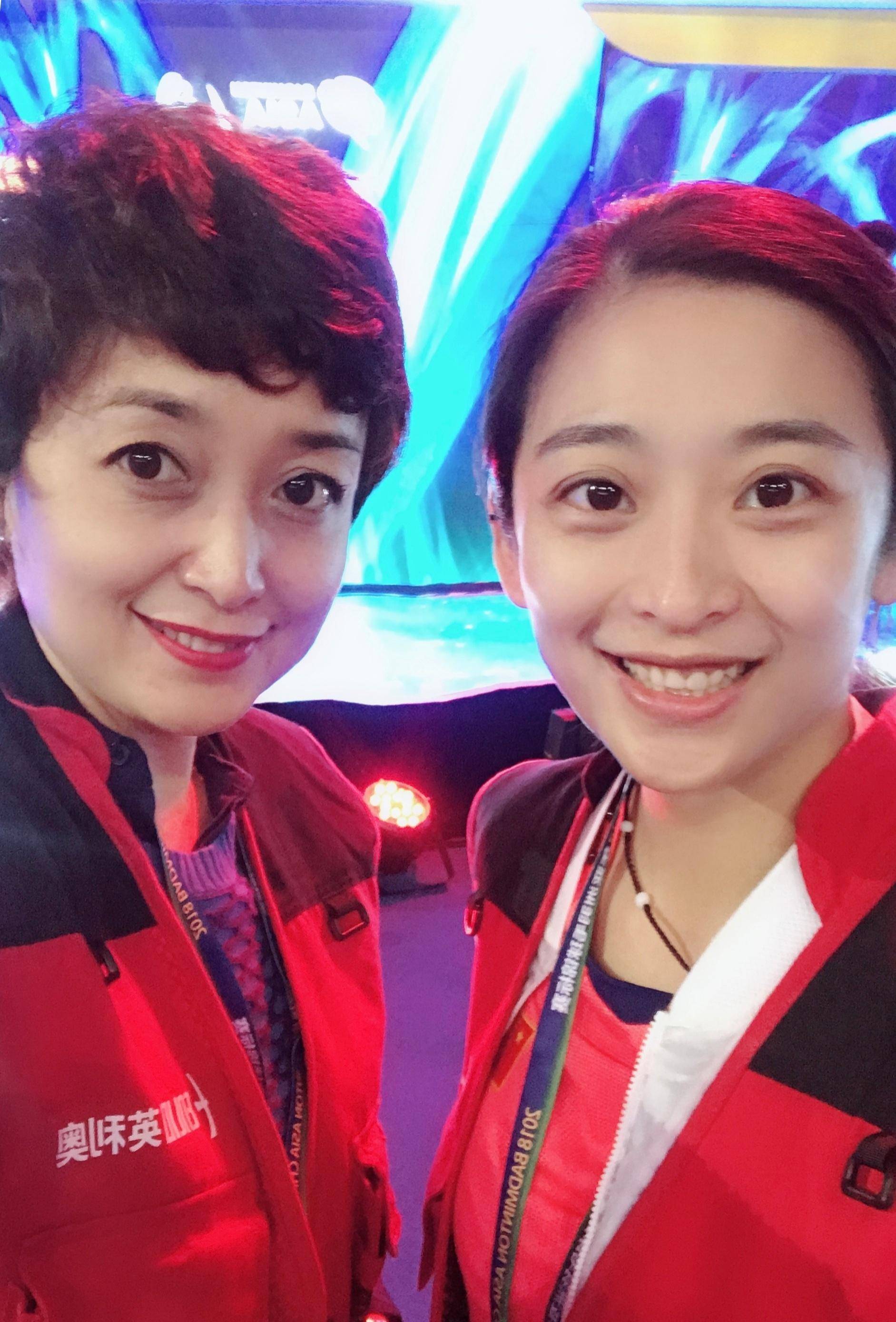 中国羽毛球女神久违现身,仍美得动人心魄,连李宗伟都曾被她迷倒_王琳