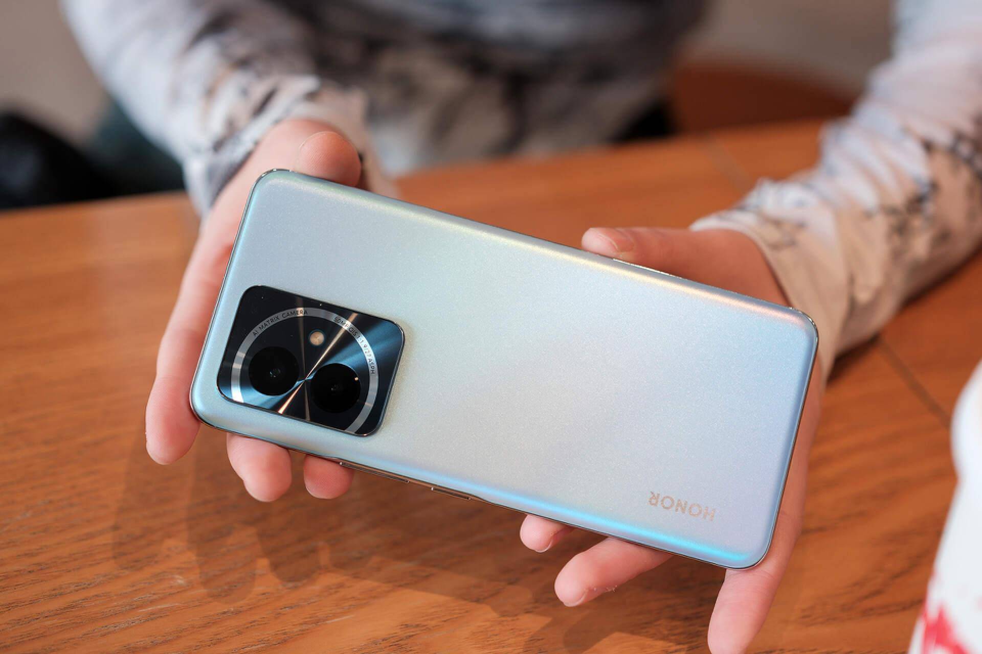 原创不降价不好卖荣耀100再创新低价诚意到位了