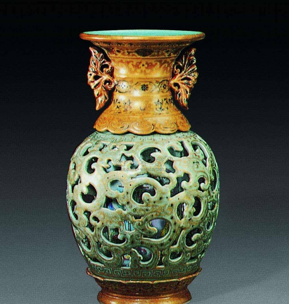 乾隆爱不释手的奢侈品,足够惊艳世界,现已是国宝文物_镂空_瓷器_木兰