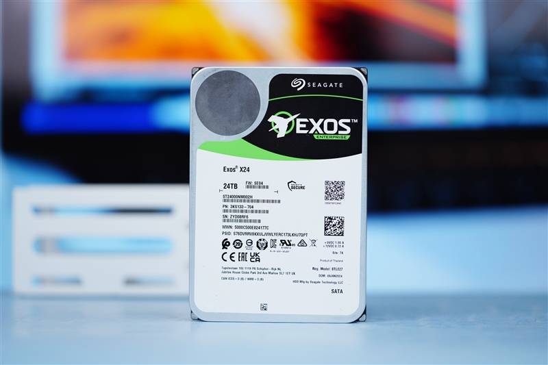 传统cmr单碟容量巅峰希捷银河exosx2424tb测试企业级硬盘的新典范