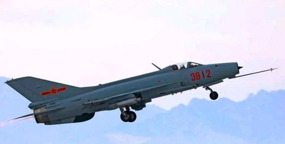 原创80年代中国不但卖出35亿美元的东风三还是两伊战争的供应大户