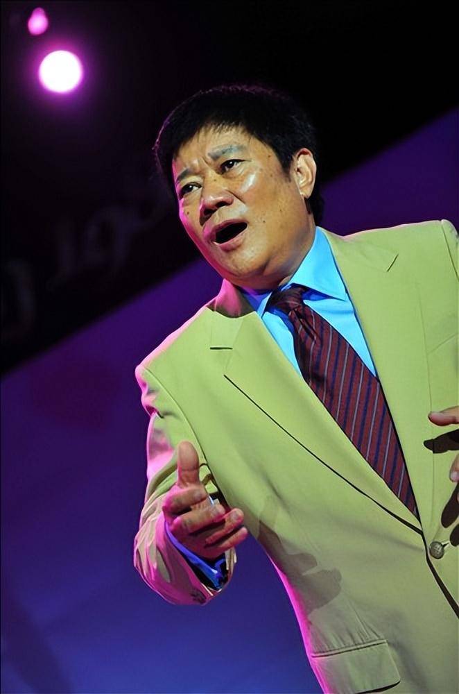 原创歌唱家吴国松一碗馄饨等天明他风光背后的眼泪和艰辛你不知