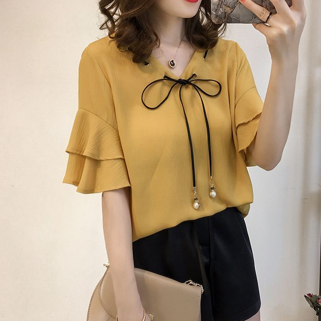 原创这几款俏丽好看的小衫特别适合会搭配的你优雅时尚充满年轻气息