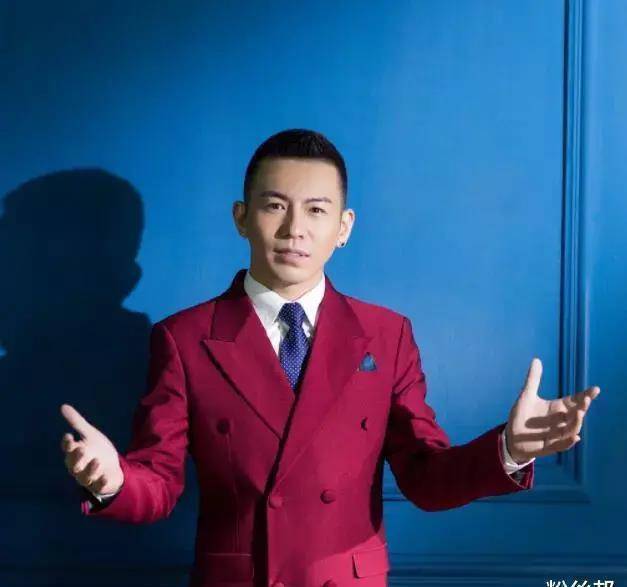 原创黄马团举办告别仪式舞帝于利上线阻止言多必失不想有节奏