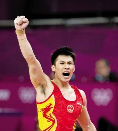 奥运冠军张成龙:长得帅被富婆倒追3年,今身价过亿成人生赢家_赵紫嫣_