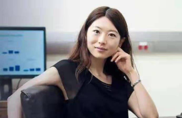 何碧玉河南女神童14岁考进清华毕业留美不愿回国